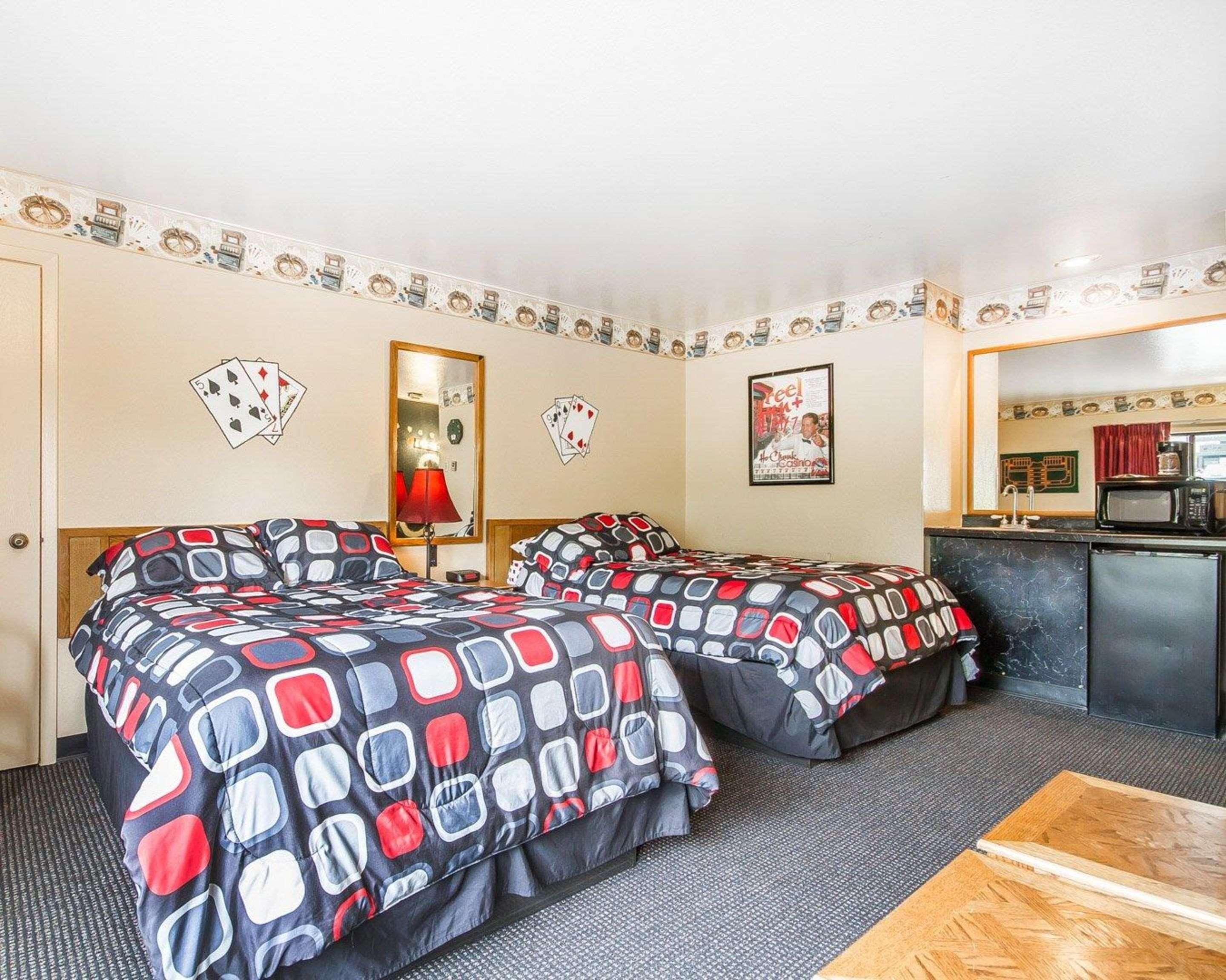 Rodeway Inn & Suites Madison East Luaran gambar
