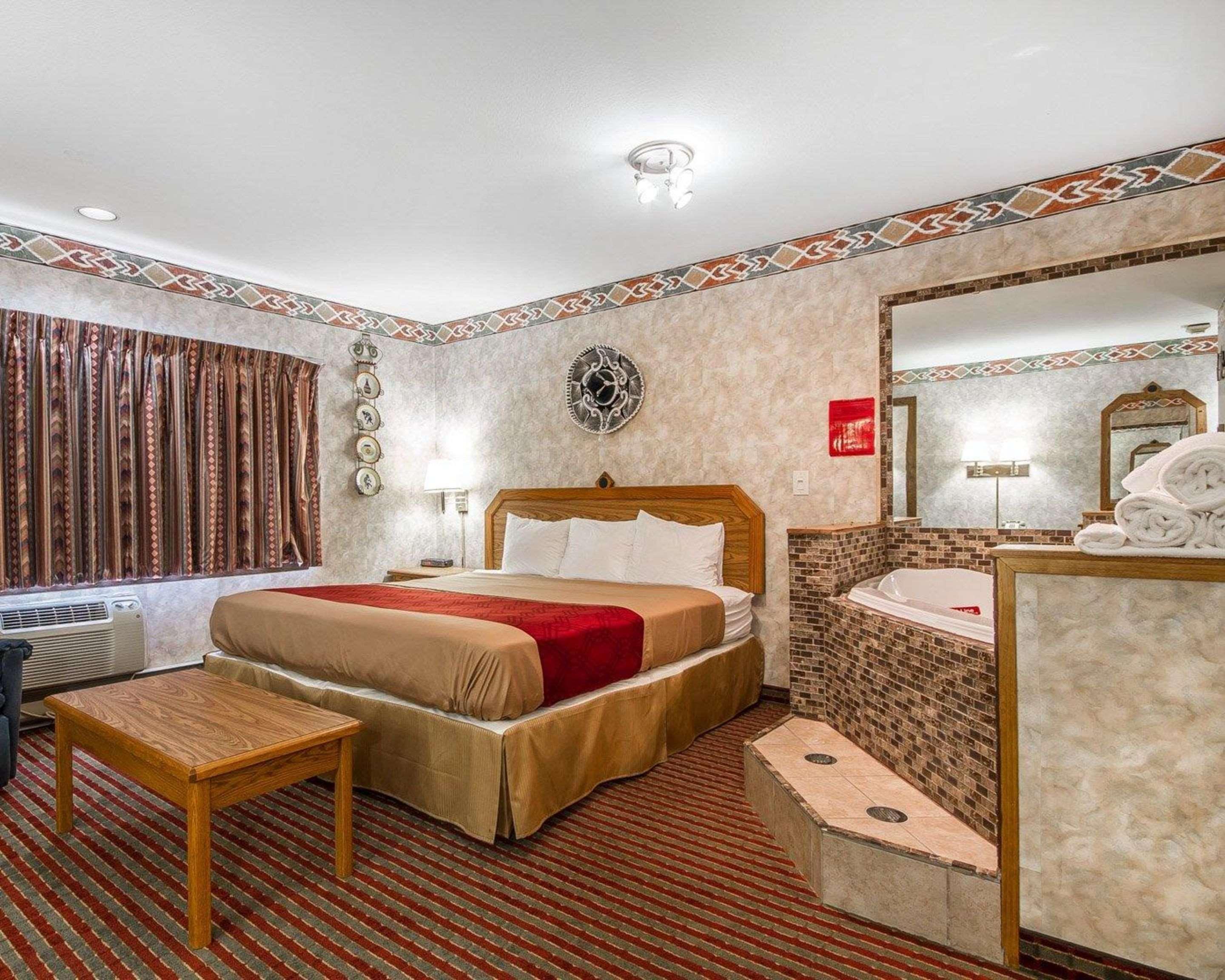 Rodeway Inn & Suites Madison East Luaran gambar
