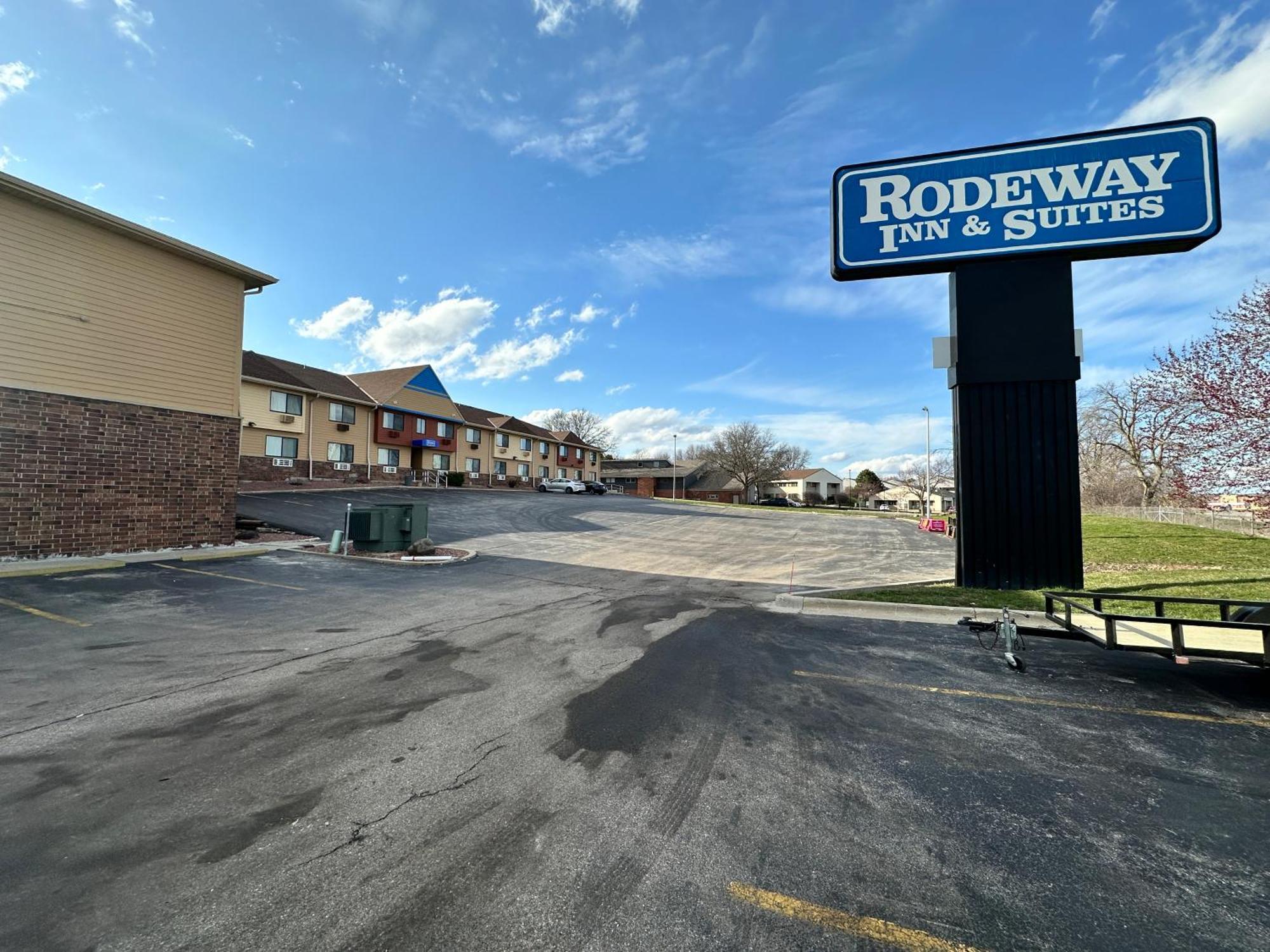 Rodeway Inn & Suites Madison East Luaran gambar