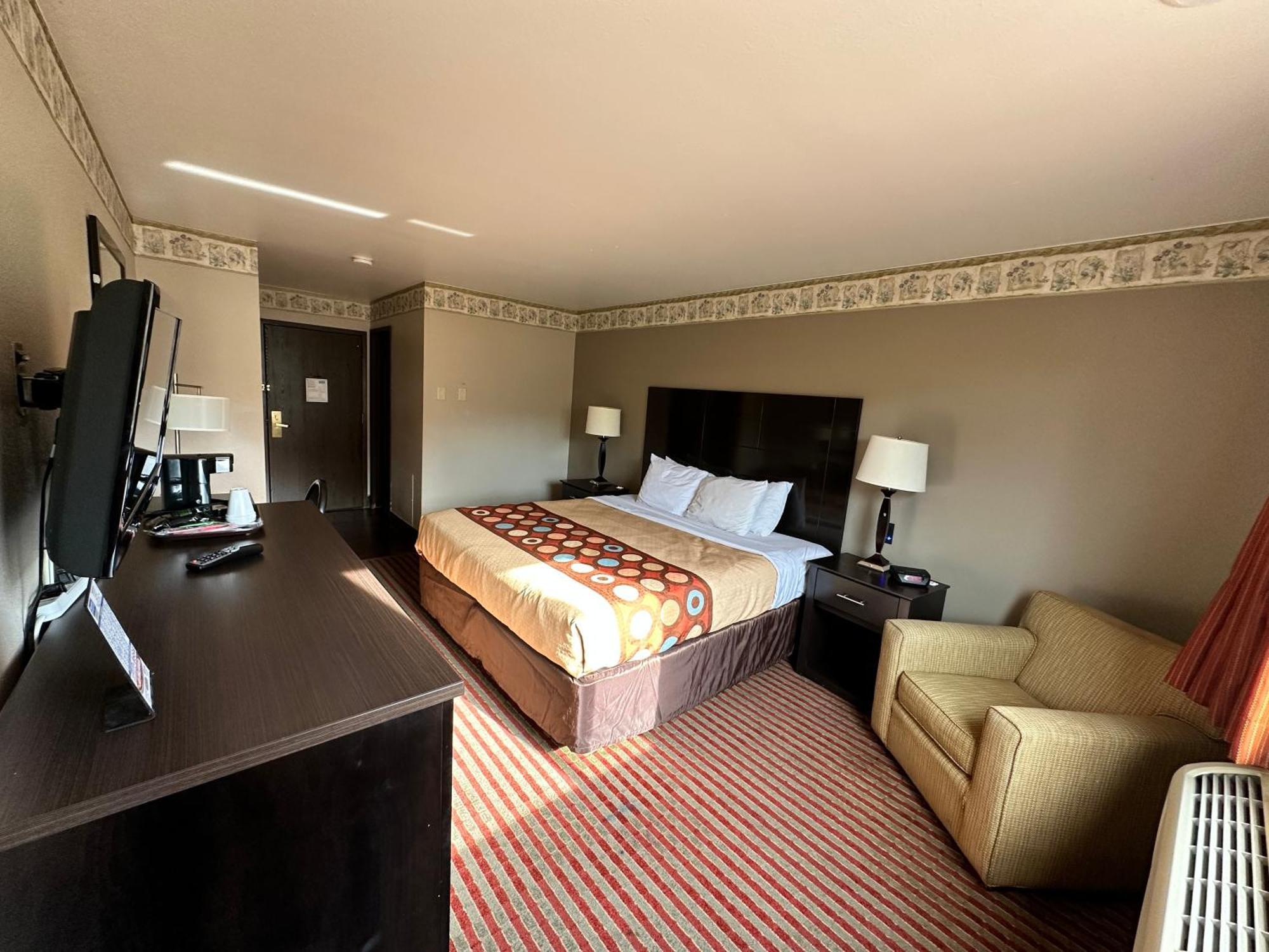 Rodeway Inn & Suites Madison East Luaran gambar