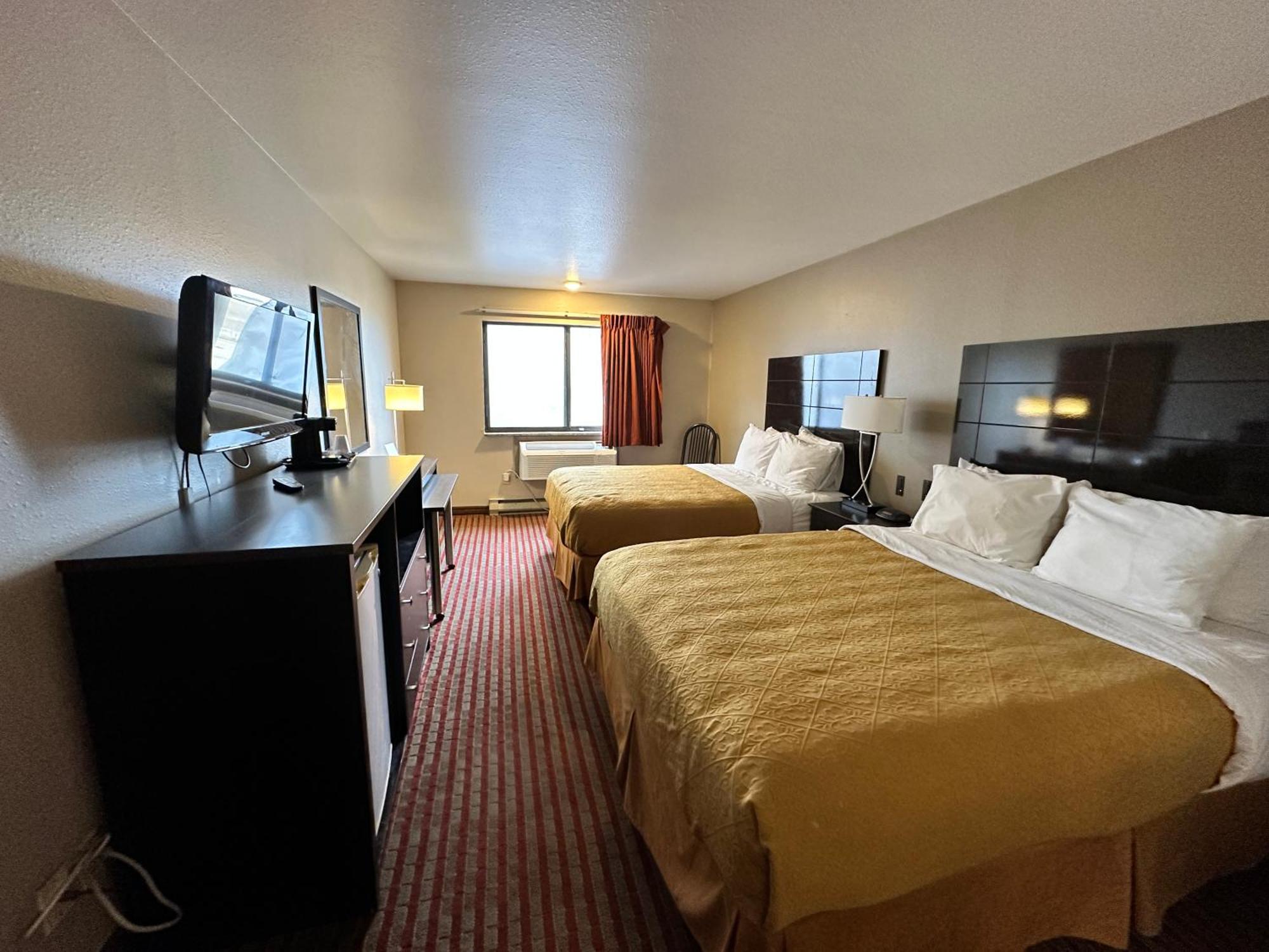 Rodeway Inn & Suites Madison East Luaran gambar