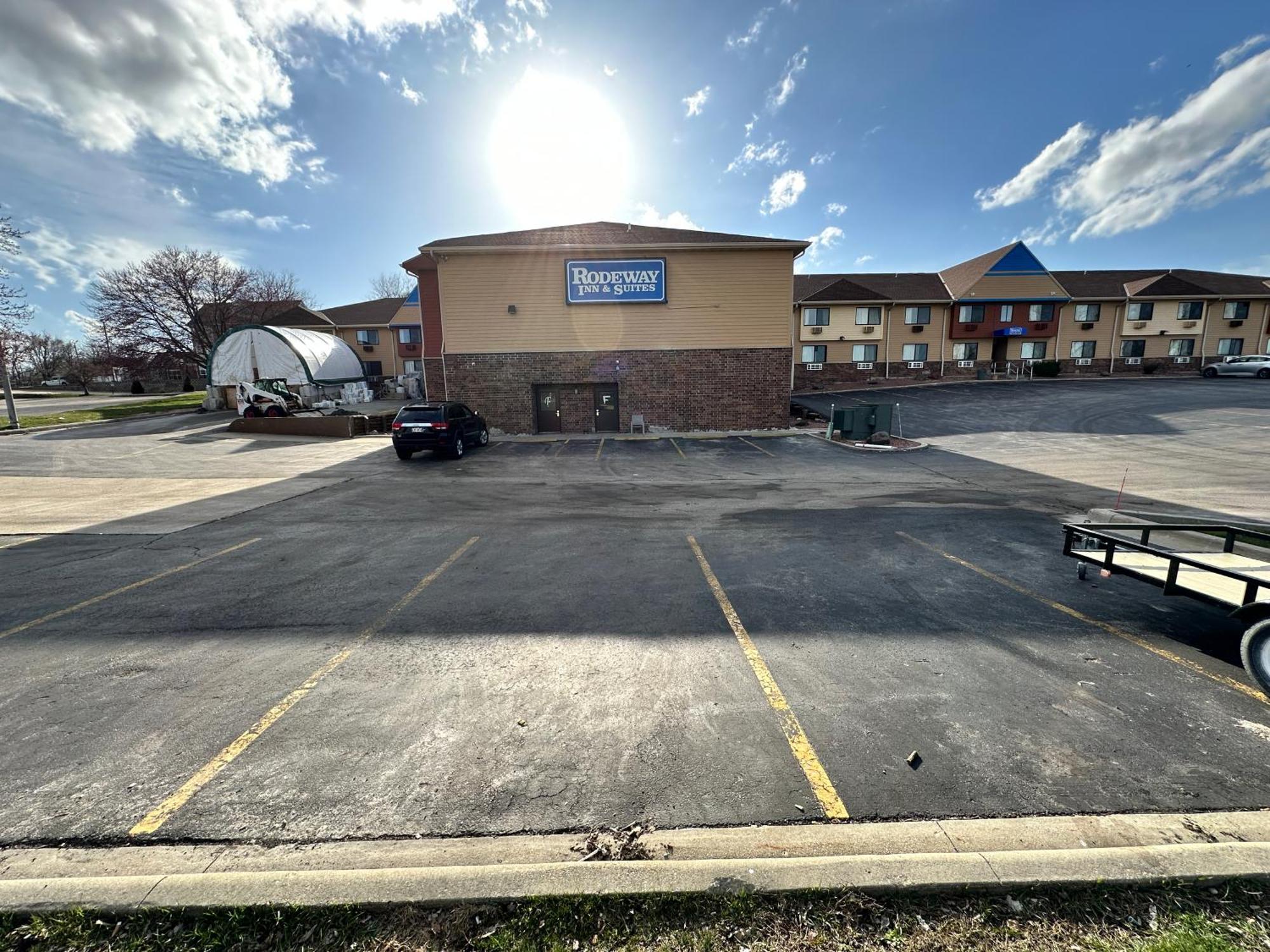 Rodeway Inn & Suites Madison East Luaran gambar