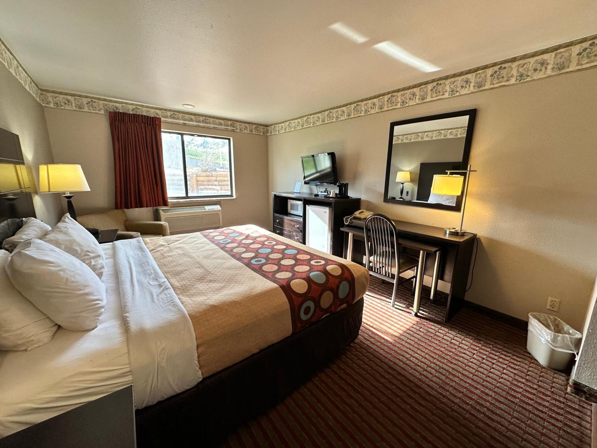 Rodeway Inn & Suites Madison East Luaran gambar