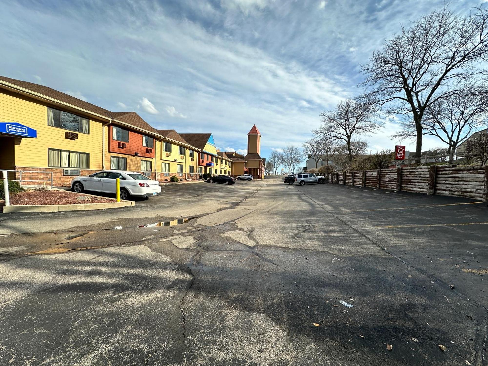 Rodeway Inn & Suites Madison East Luaran gambar