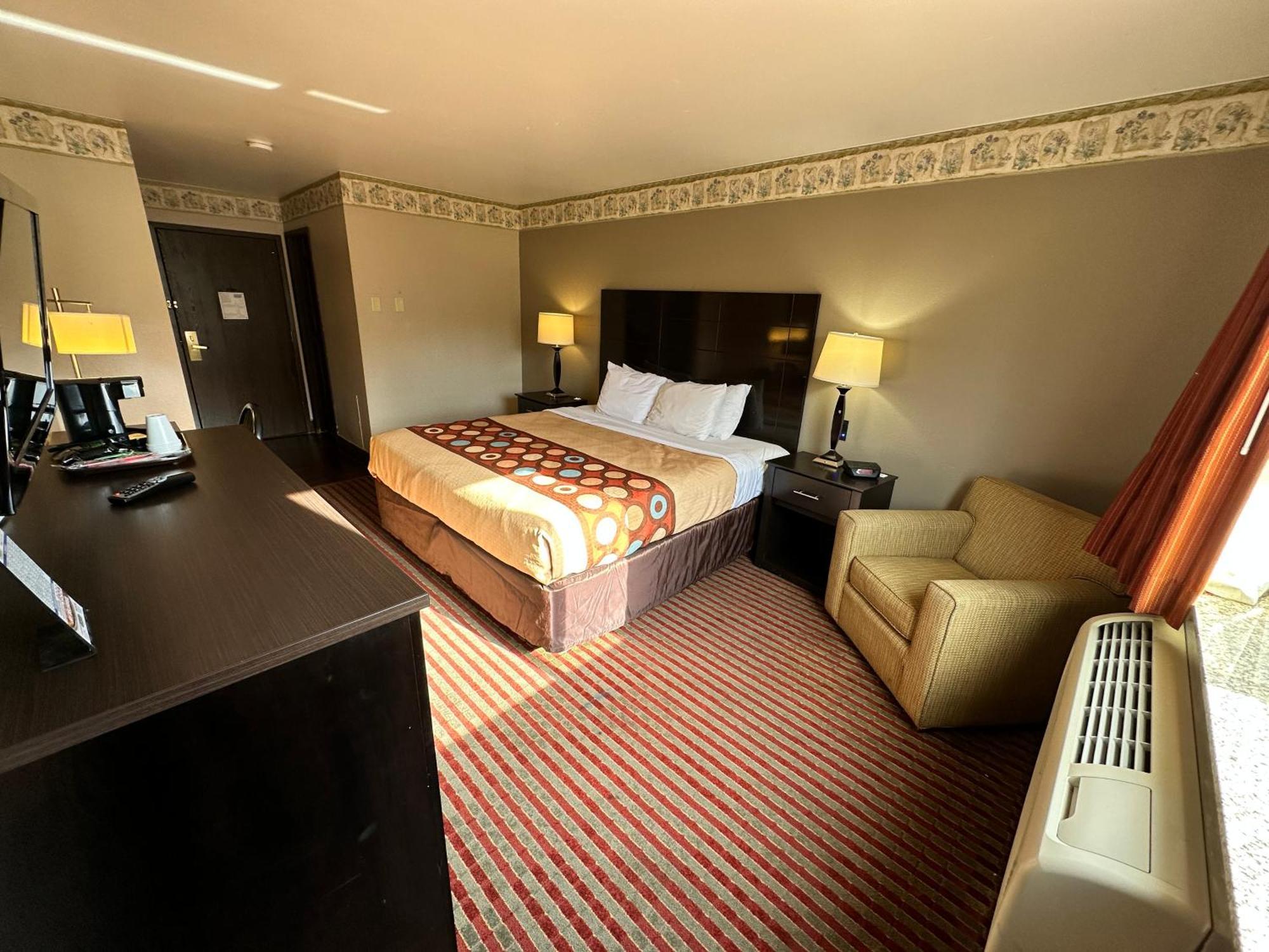 Rodeway Inn & Suites Madison East Luaran gambar